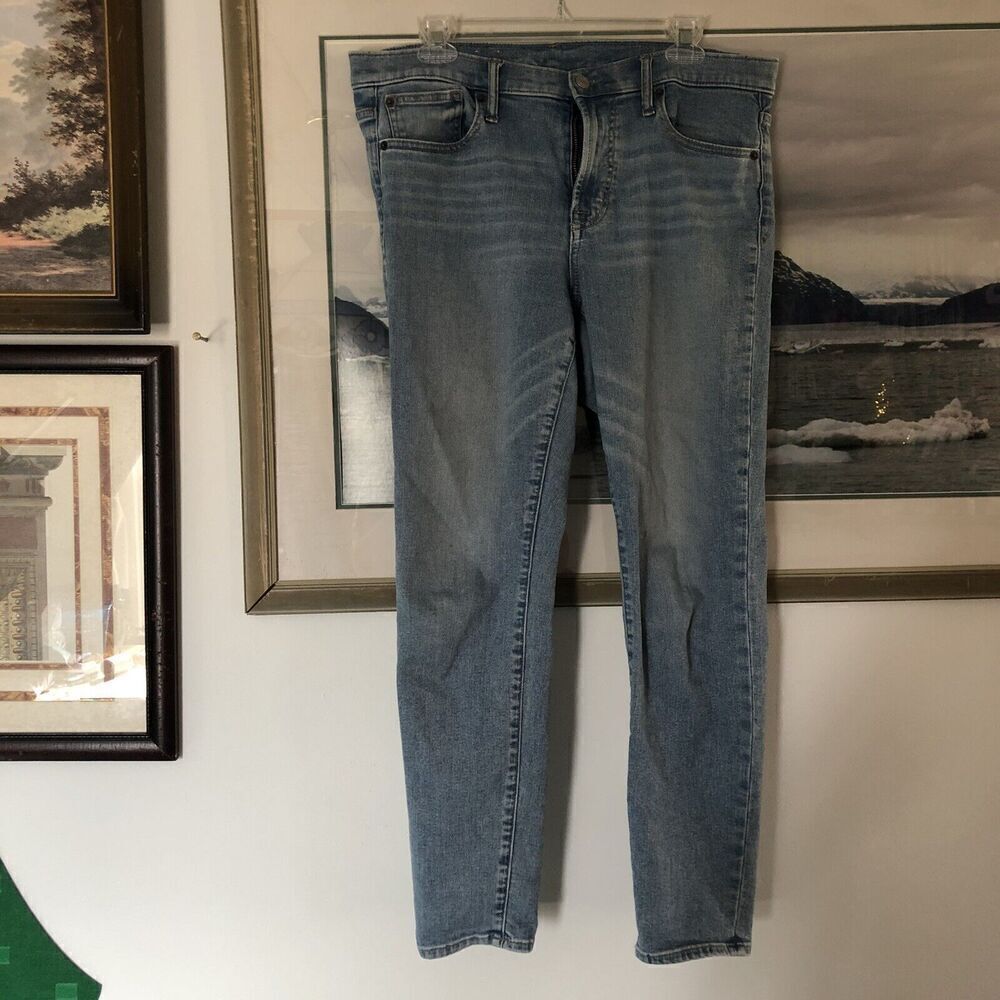 Gap True Skinny Mid Rise Medium Wash Blue Jeans Sz 32/14 A317